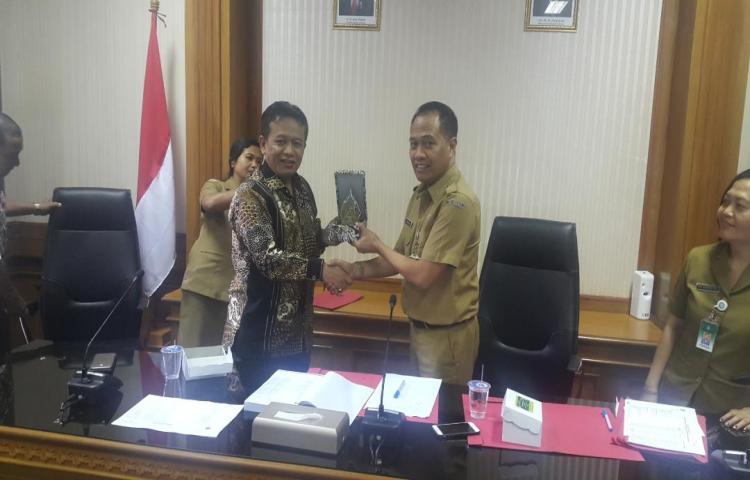 Sekretaris BPKAD menerima kunjungan kerja DPRD Kabupaten Pacitan